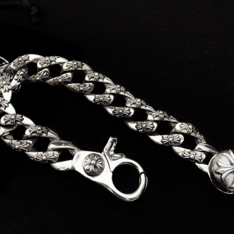 Ch**me He**ts bracelets